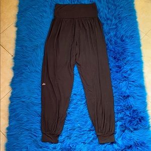 ALO Yoga Pants